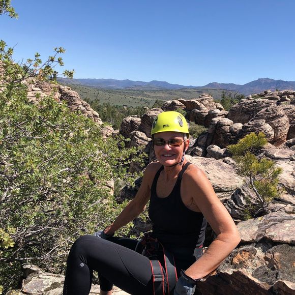 Meet your Posher, Julie - Picture 1 of 1